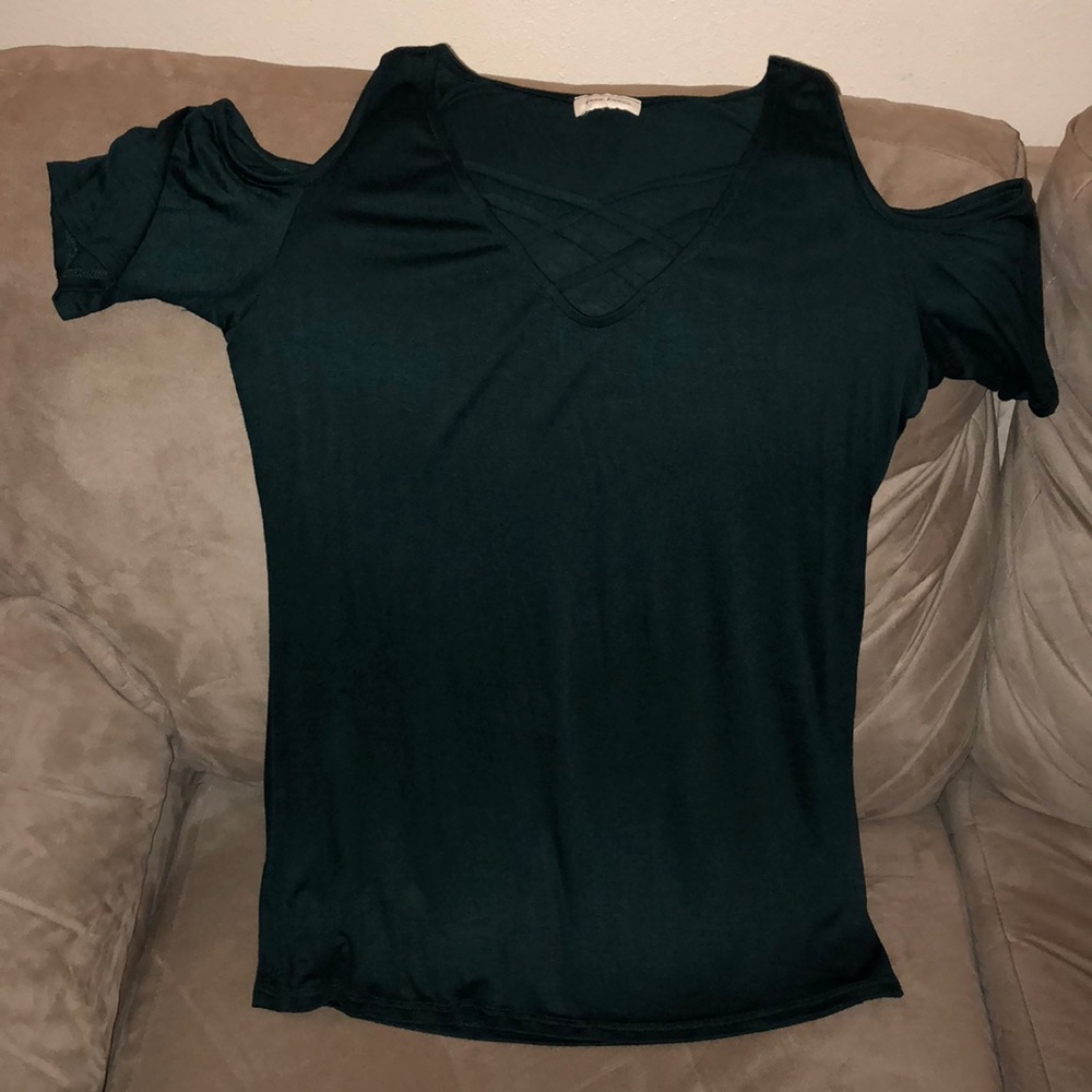 Size large dark green shirt